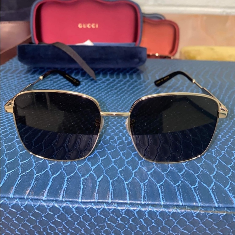 *BRAND NEW* Gucci Sunglasses